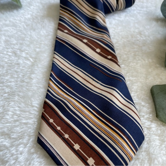 H.A.&E. Smith Ltd. Traditional Width Diagonal Striped Navy, Tan, and Brown Tie - Picture 5 of 8